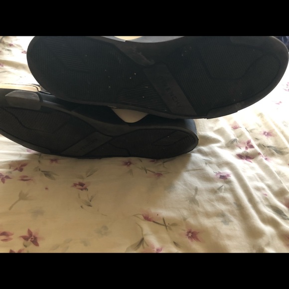 RARE Givenchy Tyson Floral Sneakers - Picture 5 of 8